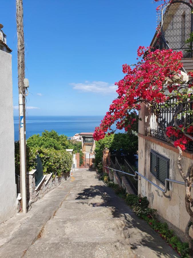 Profumo Di Lavanda Taormina Apartment Luaran gambar