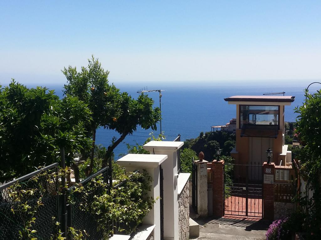 Profumo Di Lavanda Taormina Apartment Luaran gambar