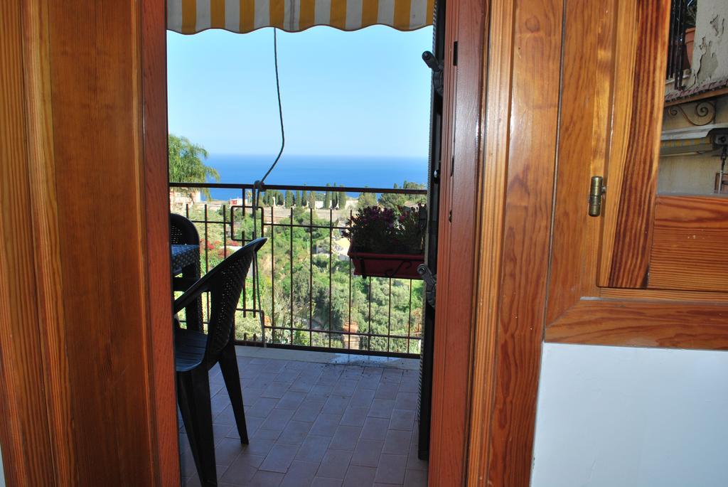 Profumo Di Lavanda Taormina Apartment Luaran gambar